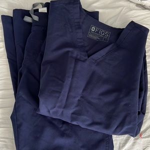 Navy figs scrub set size small